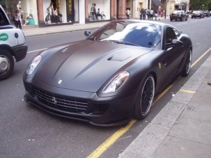 Az új vörös a matt fekete