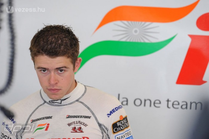 Előléptetné a tesztpilótát a Mercedes