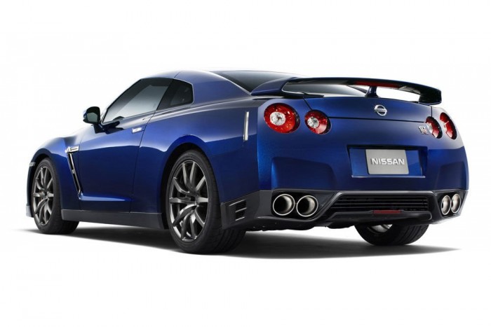 Megújult a leggyorsabb Nissan 6 | Vezess Megújult a leggyorsabb Nissan 6