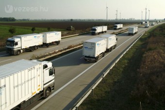 A zaj miatt is fizethetnek a fuvarosok