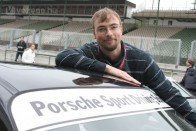 Megy az iwiwre 2: egy Porsche 911 Turbo S-ben mehettem a Hungaroringen