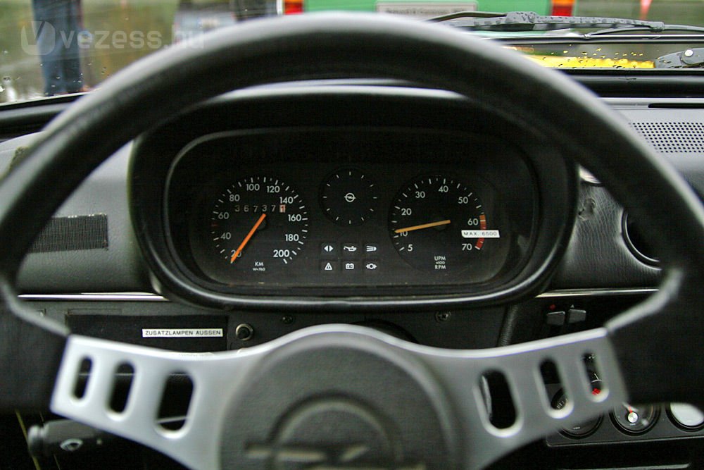 Max. 6500 rpm!