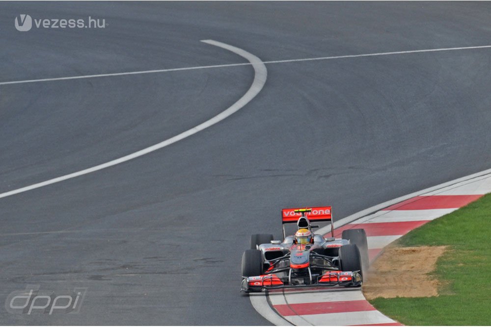 F1: Káosz Koreában, Alonso győzött 12