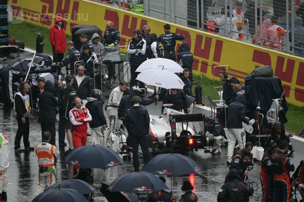 F1: Káosz Koreában, Alonso győzött 23