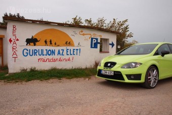 Leon Cupra: 265 lóerős szentjánosbogár