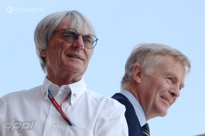 F1: Ecclestone visszahozná Mosleyt