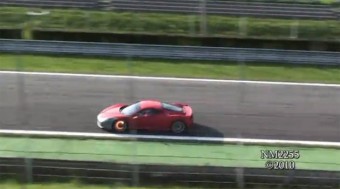 Négy perc Ferrari mámor