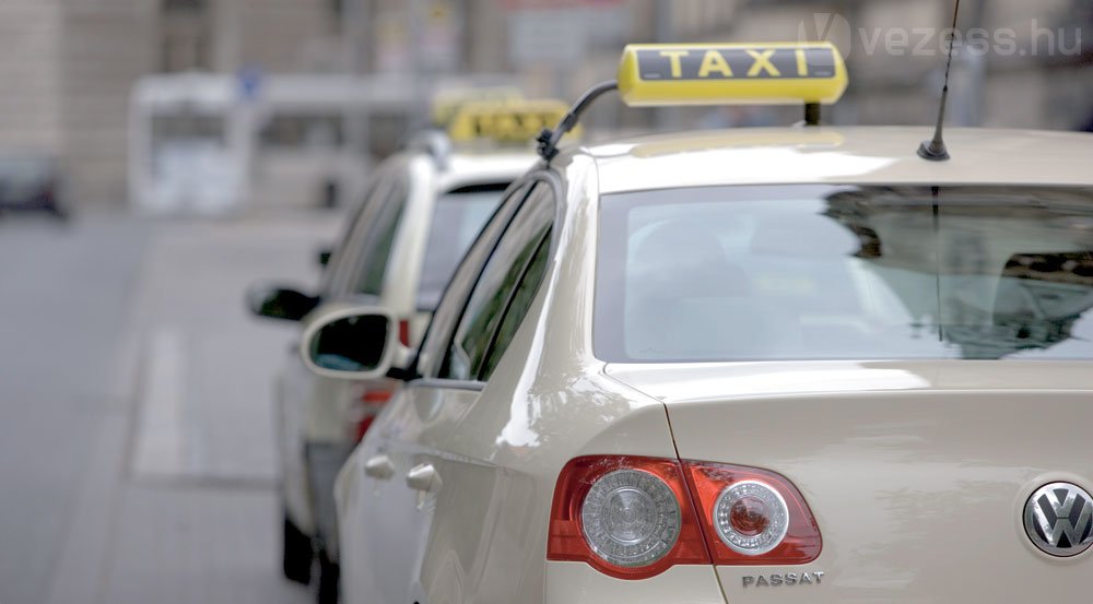 Lecserélték a reptéri taxitársaságot 1