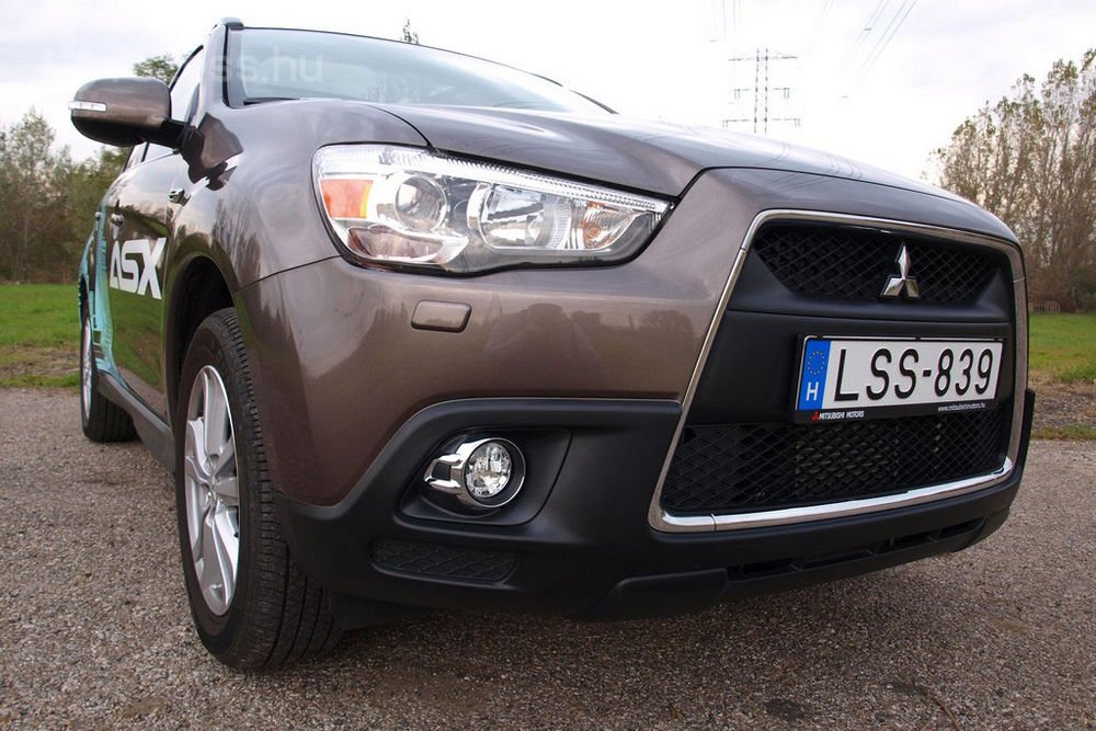 Mitsubishi ASX: Outlander-2 13