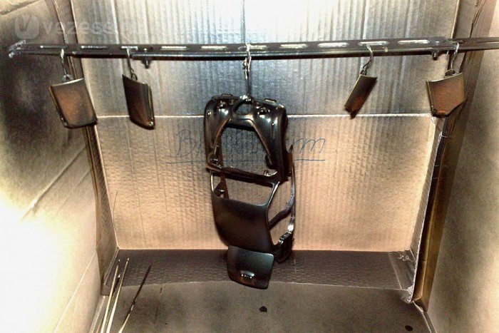 Fényezőkamrának tökéletesen megfelelt egy kartondoboz