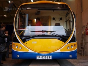 Vadiúj magyar busz Budapesten