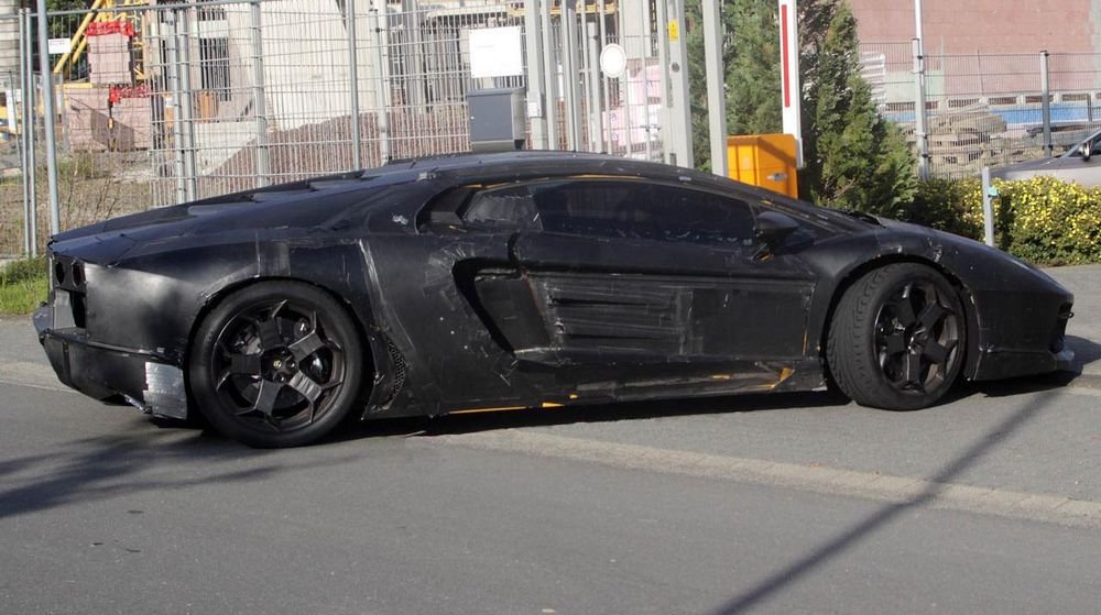 Fogyasztásra gyúr az új Lamborghini 7