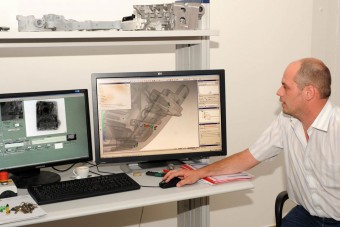 Röntgennel kutatják a motort az egyetemisták