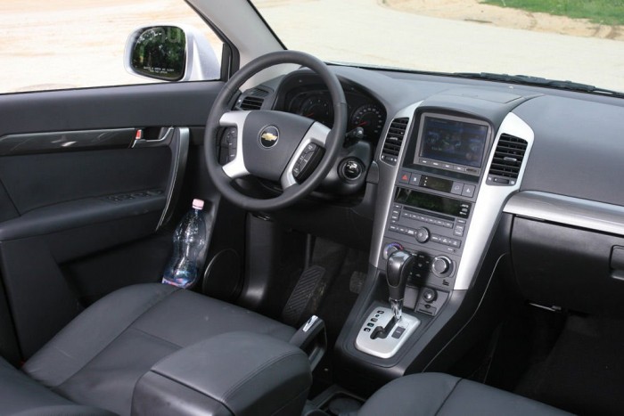 Nem rosszak az anyagok, kényelmes az ülés, de a motor kicsit hangos