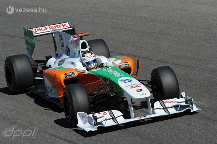 F1: Sutil a helyén maradhat