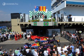 F1: Megint öngólt lőtt a Red Bull