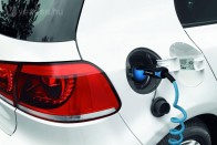 Elárulta az elektromos Golfot a VW 22