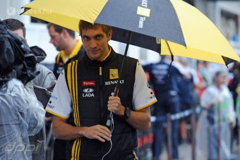 Renault: Heidfeld és Sutil is képben van