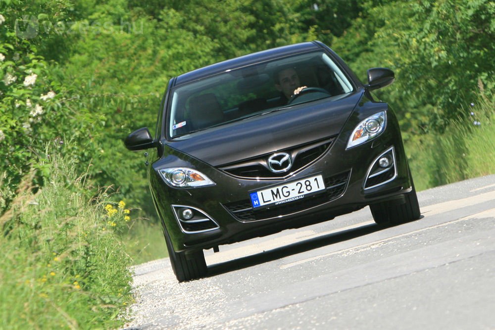 42007_325629_1000x700.jpg | Vezess | Vezess Itt még tombolt a nyár a fotózáskor