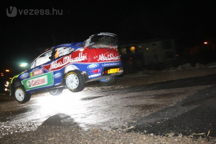 A világbajnok kezdett legjobban Walesben 6 | Vezess A világbajnok kezdett legjobban Walesben 6