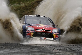 Latvala-defekt miatt Loeb vezet  Walesben
