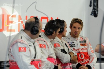 F1: Button alig várja a téli szünetet