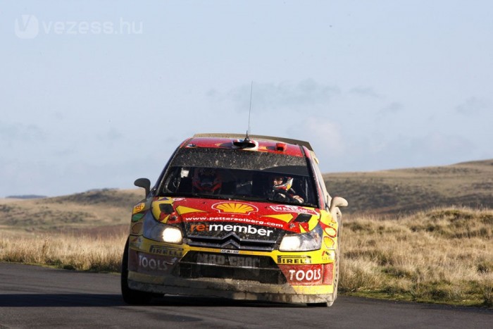 Solberg üldözi Loeböt a győzelemért 6