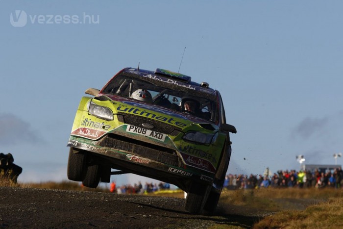 Solberg üldözi Loeböt a győzelemért 8