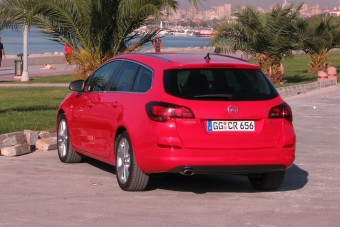 Kombiként is szép maradt az Astra