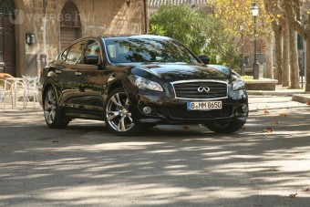 Amikor zajos a Mercedes és kerepel a BMW