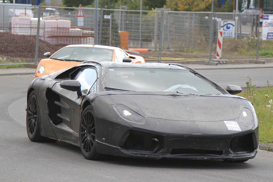 Felfedte a jövő motorját a Lamborghini 4