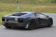 Felfedte a jövő motorját a Lamborghini 16