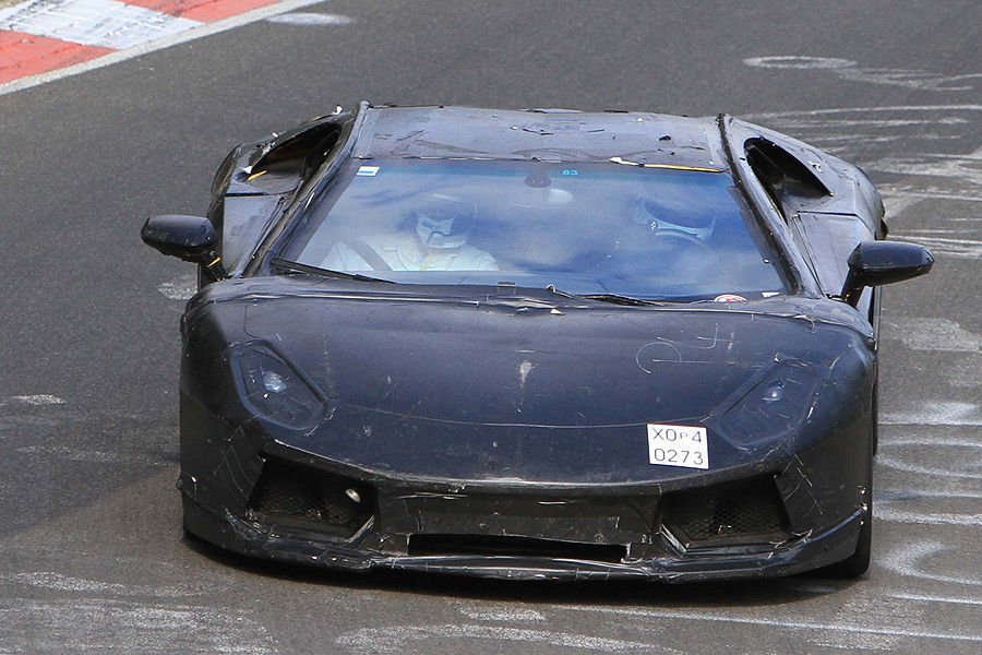 Felfedte a jövő motorját a Lamborghini 13