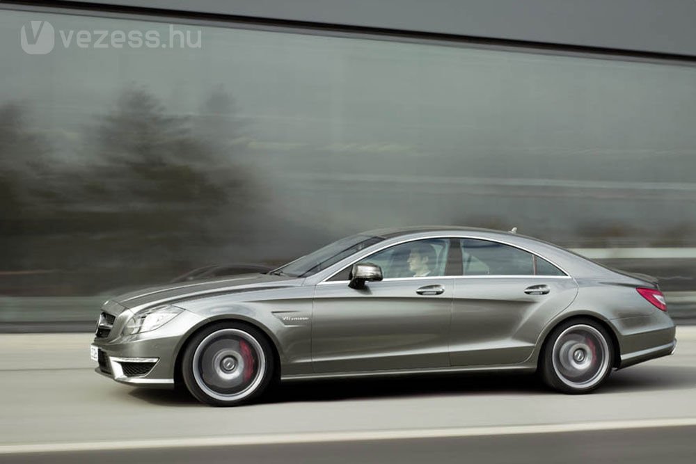 525 lóerő a Mercedes CLS sport változatában 15