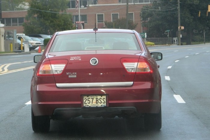 Amerika autóbuzi szemmel 7 Seat Leon lépcsős háttal? Nem, csak egy Mercury Milan, alighanem az amerikai autóipar mélypontja a Geo Metro óta