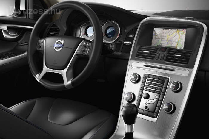 Gyalogosvédelem a Volvo XC60-ban is 4 | Vezess Gyalogosvédelem a Volvo XC60-ban is 4
