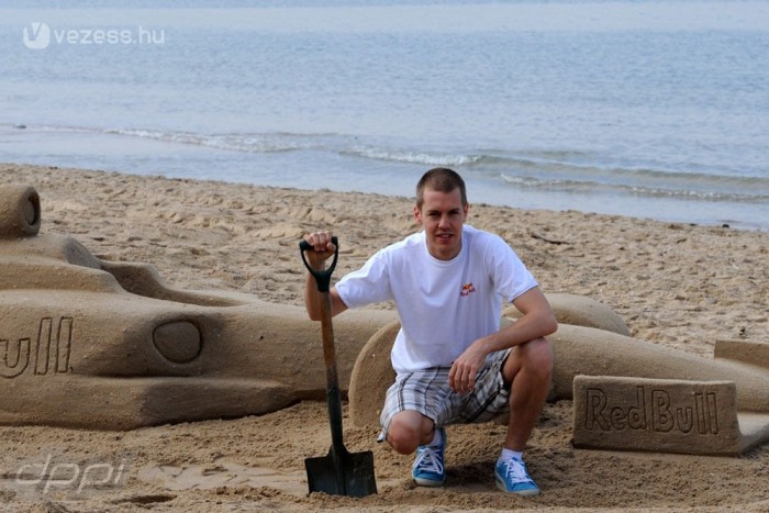 Vettel nem építhet magának teniszpályát