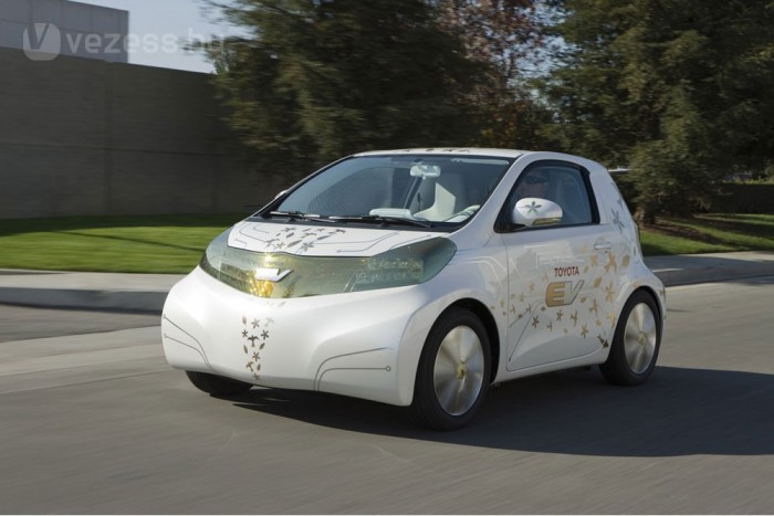 11 új hibrid a Toyotától 5 | Vezess Az iQ alapjaira épül egy villanyautó