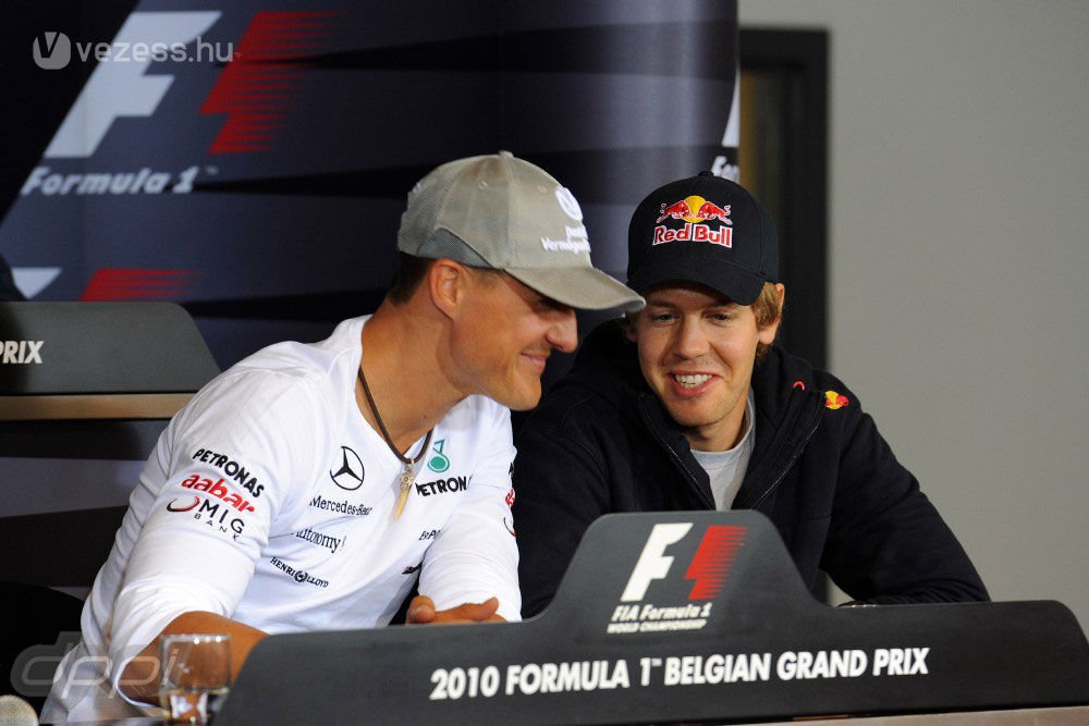 42155_327113_1000x700.jpg | Vezess | Vezess Inkább tűnik mentornak, mint vetélytársnak