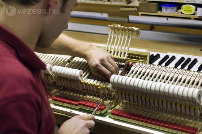 Zongora ihlette BMW 6 | Vezess Zongora ihlette BMW 6