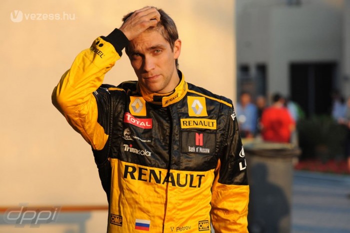 F1: A ferrarisok rászálltak Petrovra 3