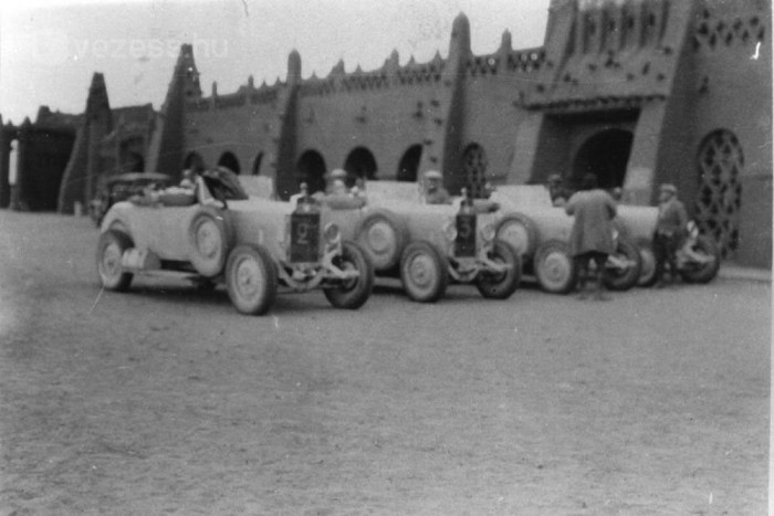 Vaddisznó limuzin 6 | Vezess Autóval a Szaharában