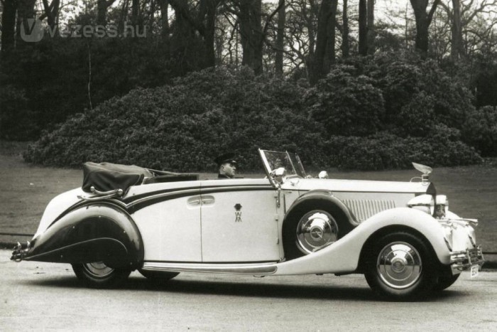 Vaddisznó limuzin 7 | Vezess 7,3 literes motor bújt meg a Rolls-Royce orrában