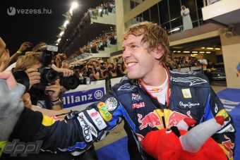 Vettelt mennybe menesztették