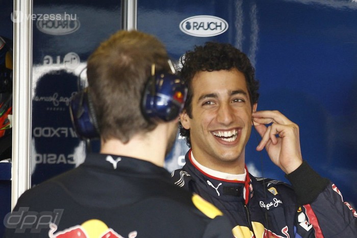 F1: Toro Rossóba ülhet a Red Bull-csillag