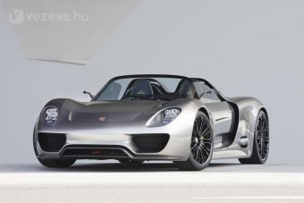 Megszellőztette új sportkocsiját a Porsche