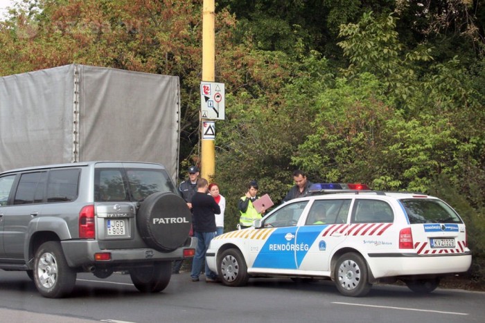 Megúszhatók a 300 ezres bírságok 8 | Vezess Ha nincs megállítva a szabálytalankodó külföldi sofőr, levelezéssel nehéz bármi büntetést bevasalni tőle