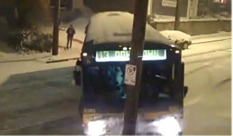 Itt az első téli esünk-kelünk videó!