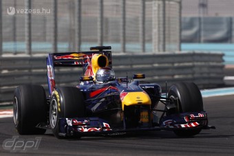 F1: Vettel Berlinben parádézik