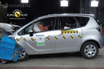 Fura gyerekülésezéssel is ötös az Opel Merivának